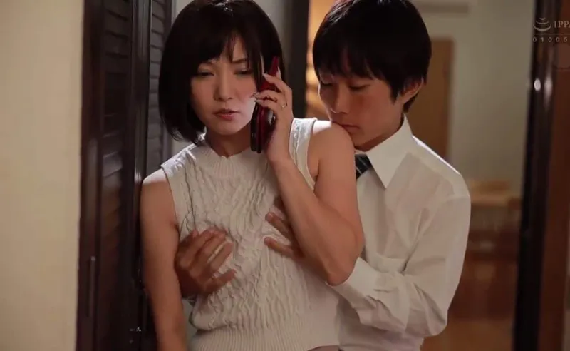 ông chồng đi đánh golf, cô vợ ở nhà dẫn trai trẻ về làm tình cho sướng