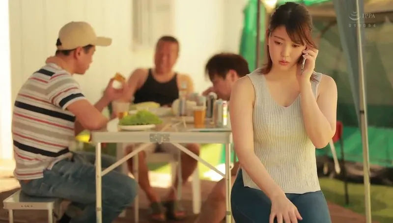 ông xã khờ để vợ yêu tham gia sự kiện cắm trại với mấy gã nhà bên và cái kết